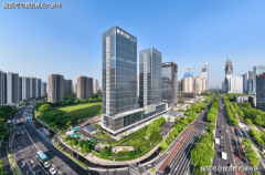 <b>引入米其林餐饮、设想师买手店等高端</b>